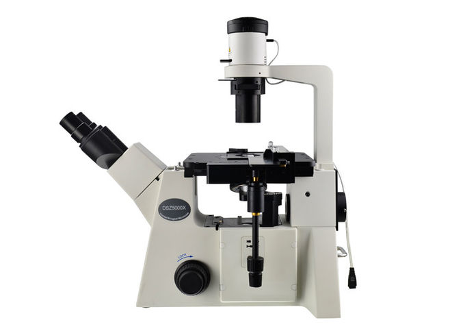 O laboratório inverteu a ampliação ótica do microscópio 400X para biológico